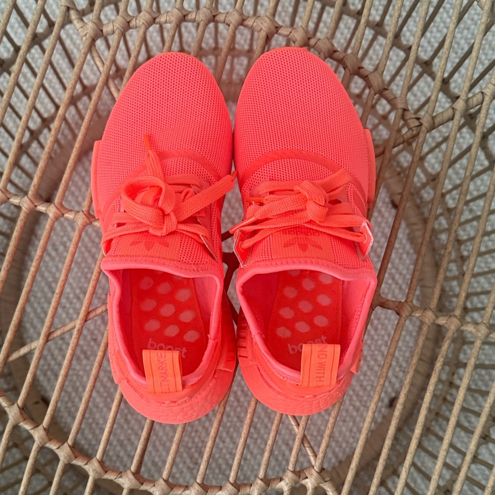Adidas NMD R1 Triple Solar Red - Picture 4 of 6